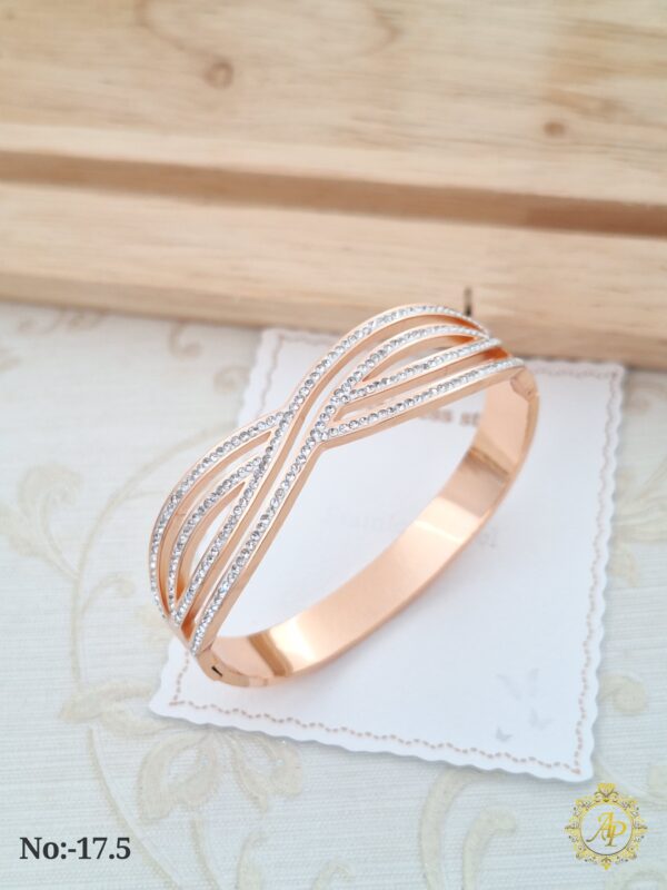 Elegant Rose Gold Anti-Tarnish Bracelet