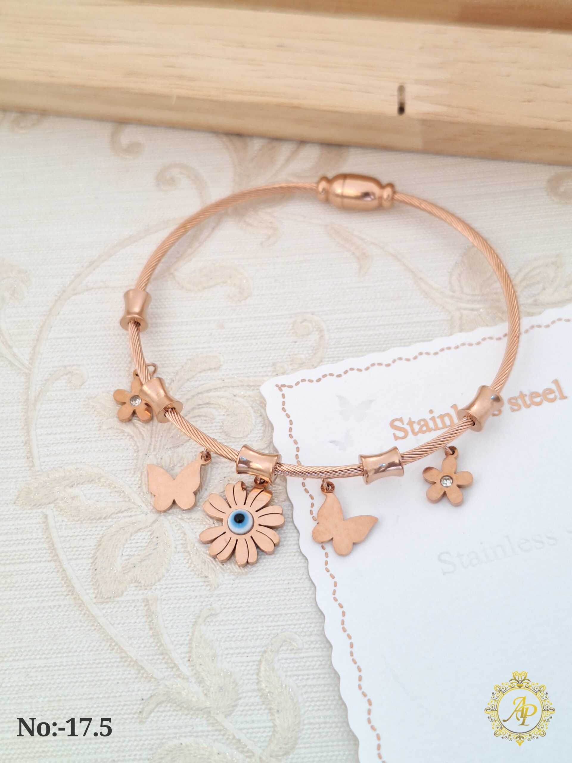 Rose Gold Charm Bracelet with Butterfly & Flower Accents – Anti-Tarnish Stainless Steel