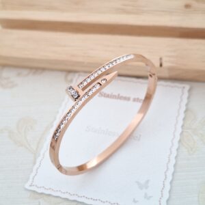 Rose Gold Nail-Design Bracelet with CZ Stones – Anti-Tarnish Stainless Steel